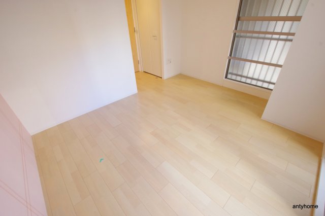 SERENITE本町refletの居間写真