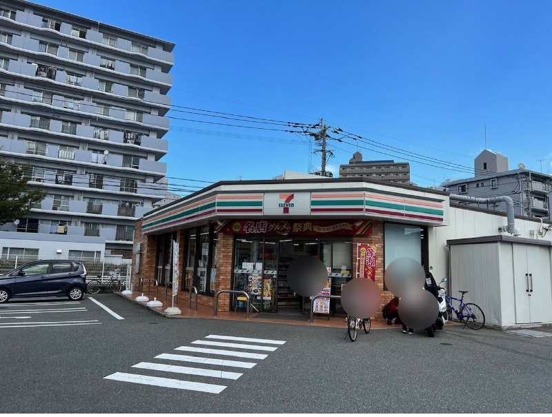 コンビニ　セブンイレブン福岡愛宕1丁目店（コンビニ）まで212m