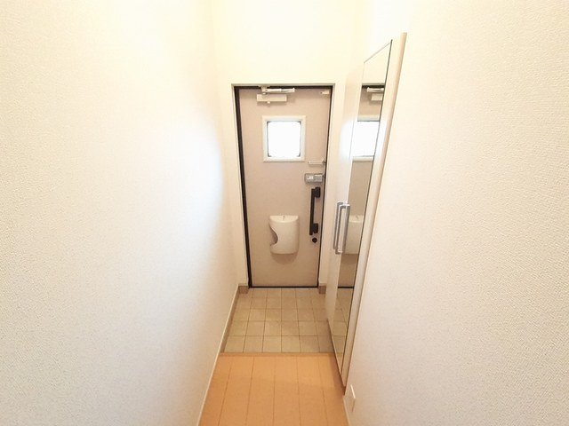 玄関　シンプルで使いやすい玄関です