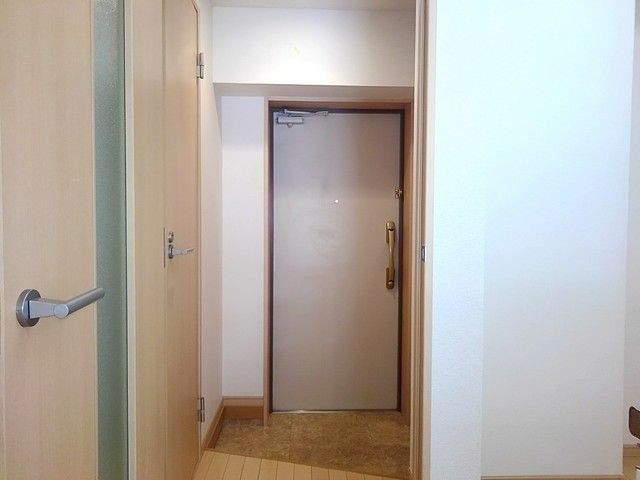 フォレスタ春日の玄関写真