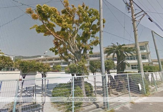 小学校　由宇小学校（小学校）まで940m