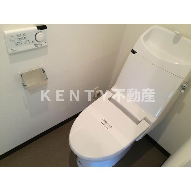 トイレ　清潔感のあるトイレです