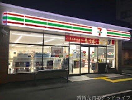 コンビニ　セブンイレブン西京極西大丸町店（コンビニ）まで236m
