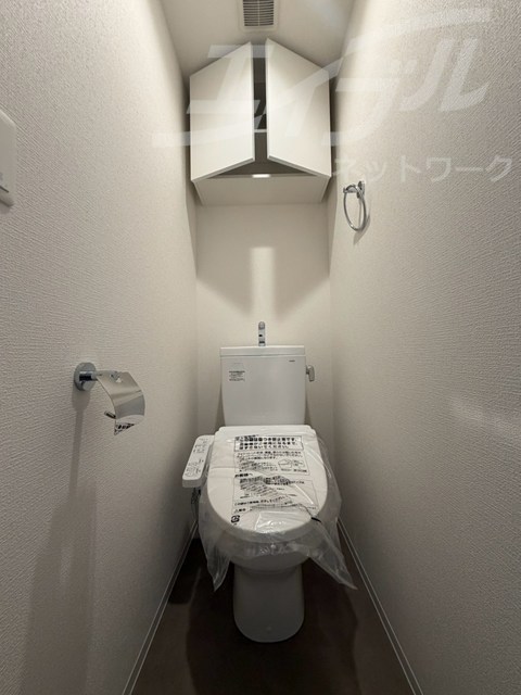地下鉄長堀鶴見緑地線 蒲生四丁目駅 徒歩1分 10階建 築1年のトイレ写真