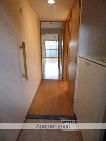 ＪＲ東海道本線 岸辺駅 徒歩4分 7階建 築22年の玄関写真