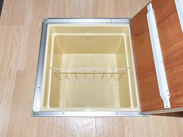 収納　キッチンの床下収納