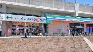 コンビニ　ローソンフタバ図書GIGA与野本町店（コンビニ）まで452m