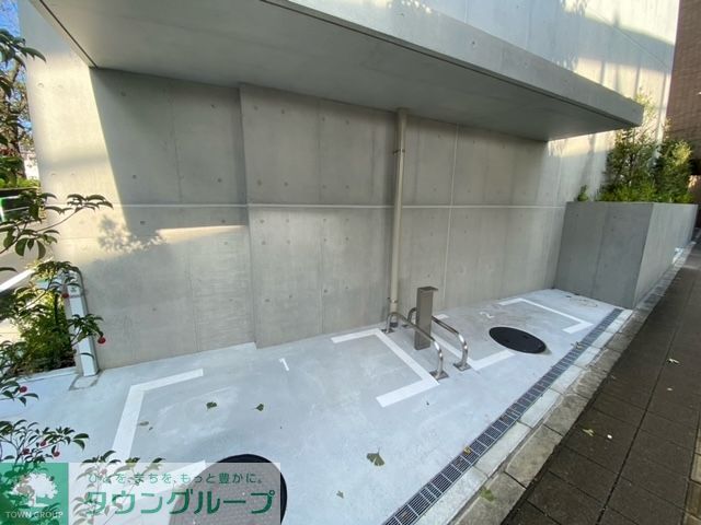 その他　バイク置き場