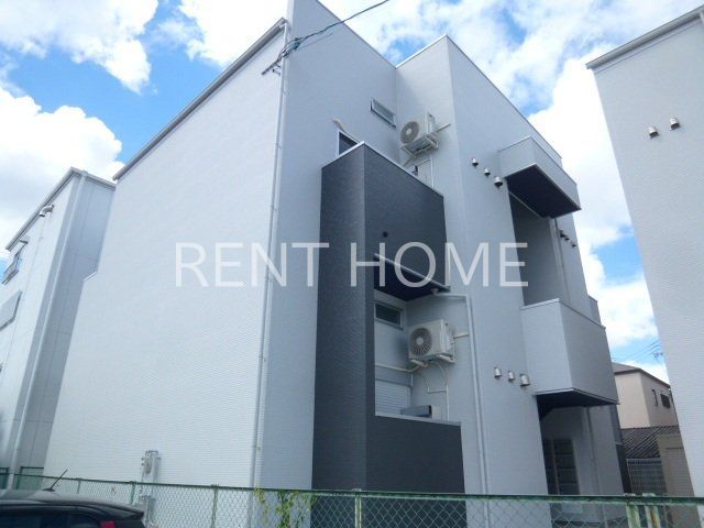 建物外観　ロフト付きデザイナーズ物件