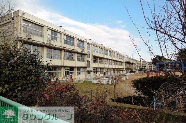 小学校　常盤平第二小学校（小学校）まで170m