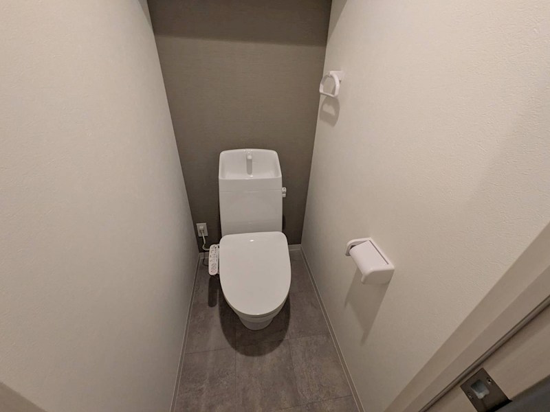 トイレ　※他号室参考写真