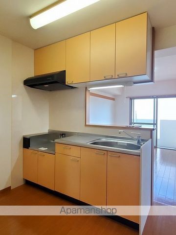 ＪＲ東海道本線 鷲津駅 徒歩6分 3階建 築19年のキッチン写真