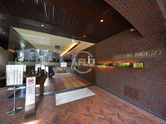 エントランス　パレロワイヤル順慶町　エントランス