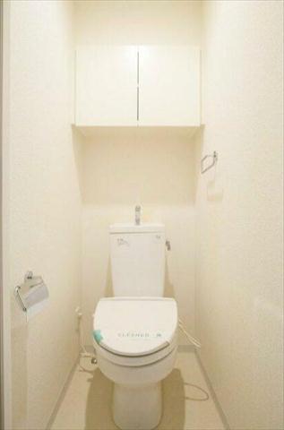 東京メトロ丸ノ内線 新中野駅 徒歩5分 9階建 築21年のトイレ写真