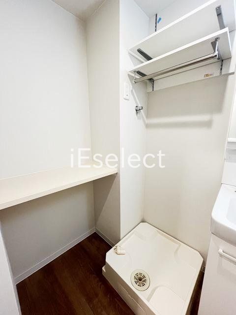 その他　室内洗濯機置き場です
