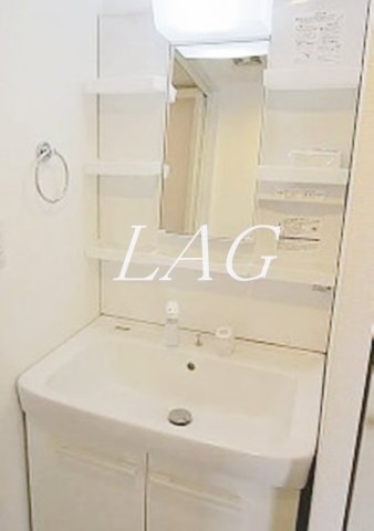 洗面設備　独立洗面台です。