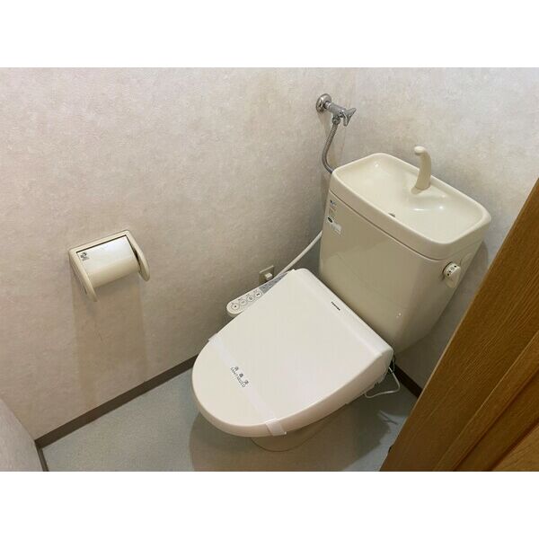 コートフローラのトイレ写真