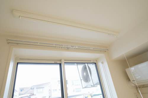 その他設備　室内物干し機