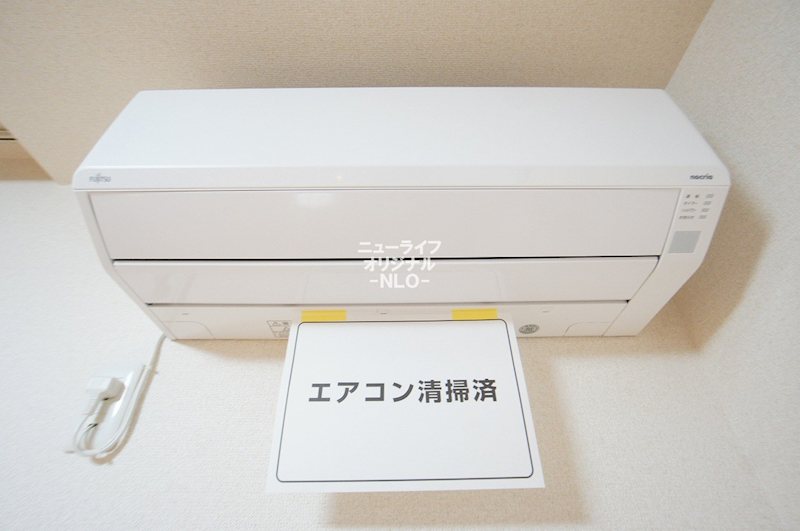 その他設備　夏場・冬場にうれしいエアコン付き。