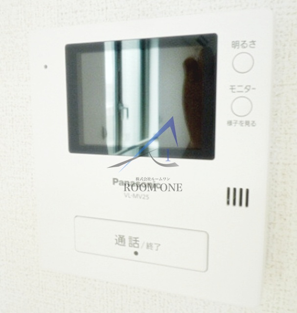 セキュリティ　モニター付きインターホンです。