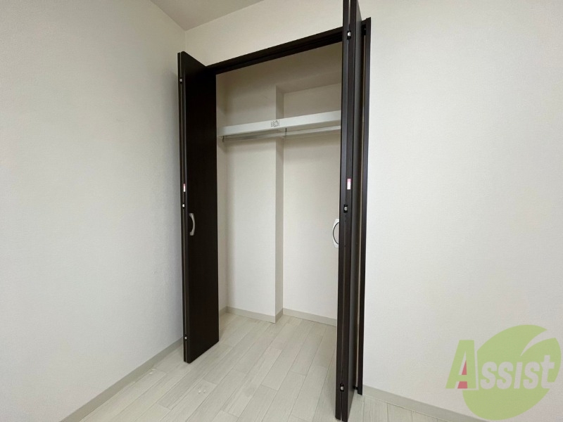 収納　寝室の収納です。部屋がすっきり片付きます。