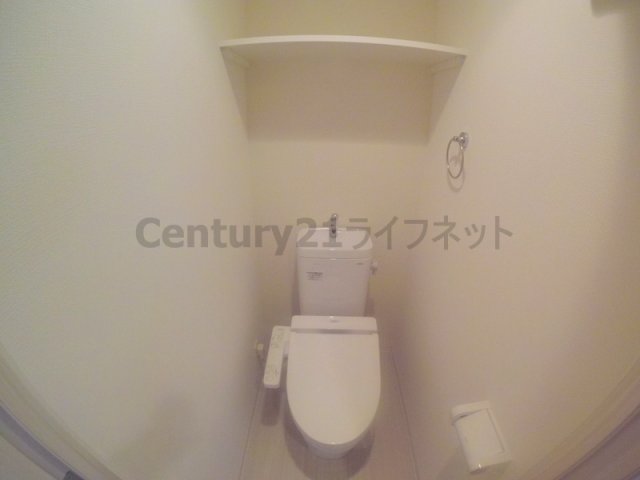地下鉄御堂筋線 新大阪駅 徒歩8分 15階建 築11年のトイレ写真