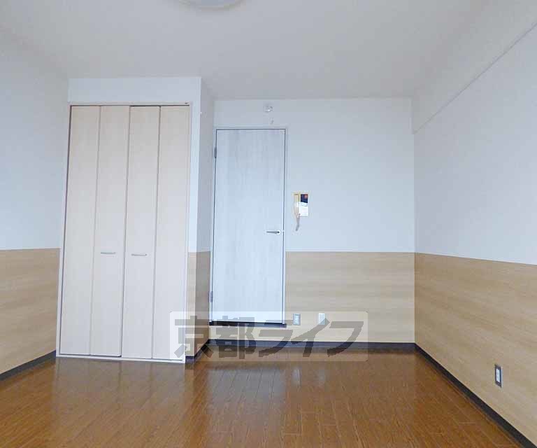 居室・リビング　広々としたお部屋になります。