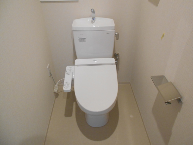 トイレ　ウォシュレット完備しております
