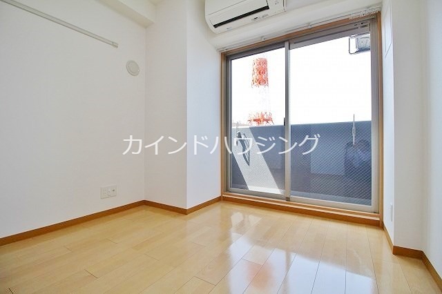 グランパシフィック花園北の居間写真