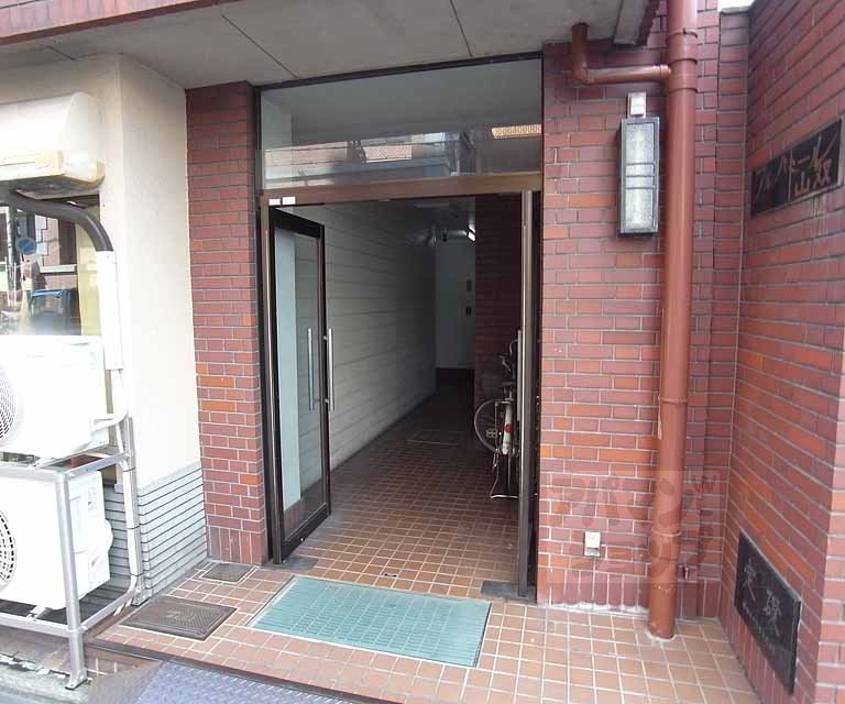 アルバドール山双の外観写真