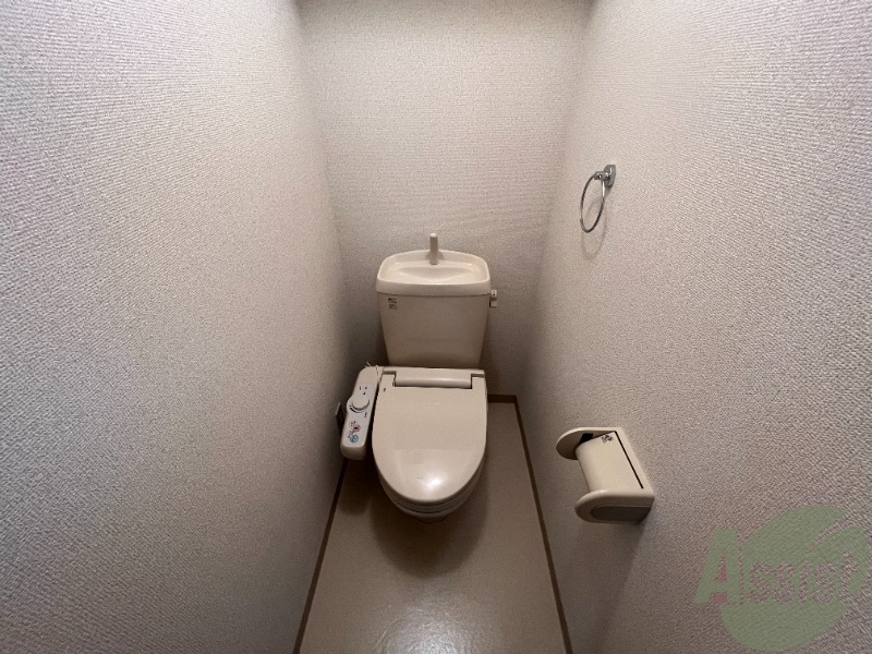 トイレ　トイレはこちらになります。温水洗浄便座で安心。