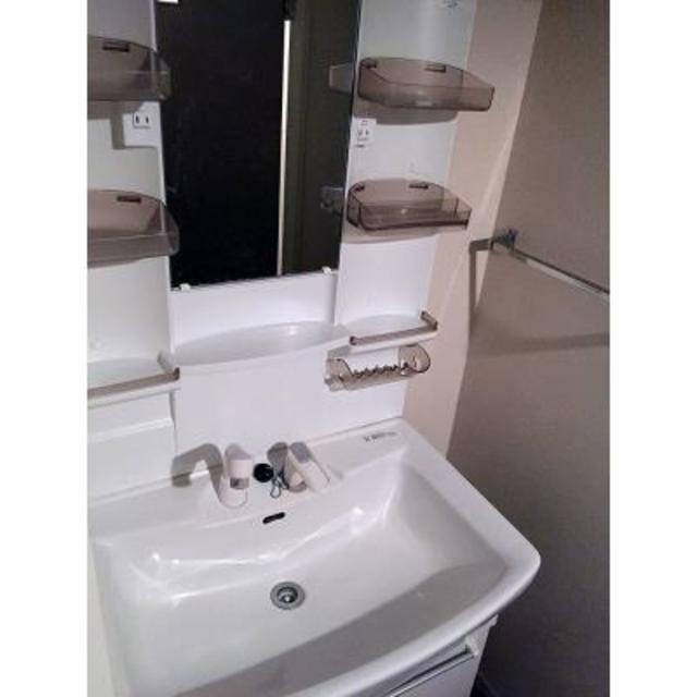 洗面設備　※写真は同タイプ住戸です。