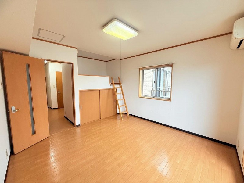 シャルマンXの居間写真