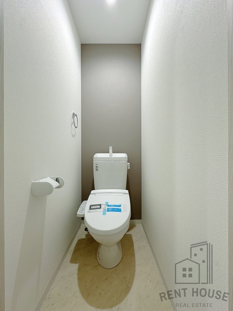 南海本線 泉佐野駅 徒歩5分 3階建 築1年のトイレ写真