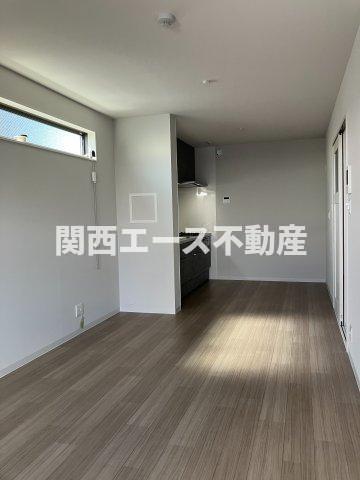 東祥グレイス角田の居間写真