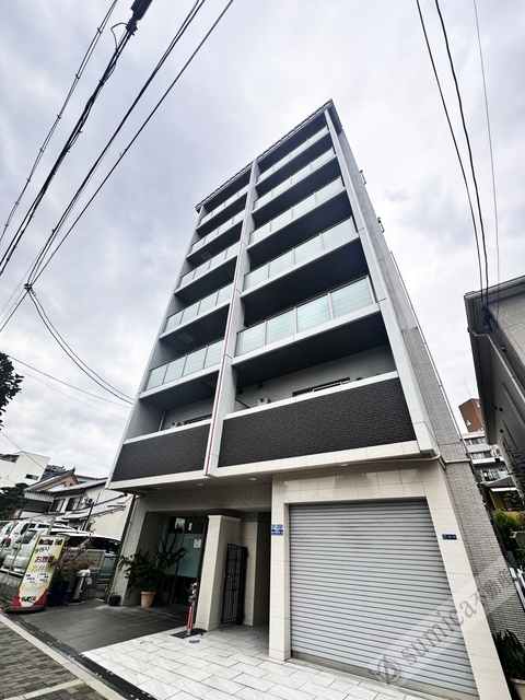 建物外観　南向きで日当たり良好です♪
