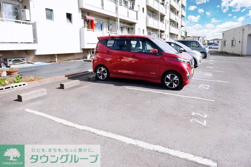 駐車場　駐車場