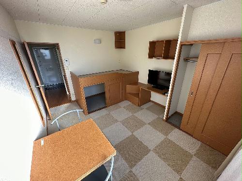 その他部屋・スペース　絨毯の柄は無地の場合もございます