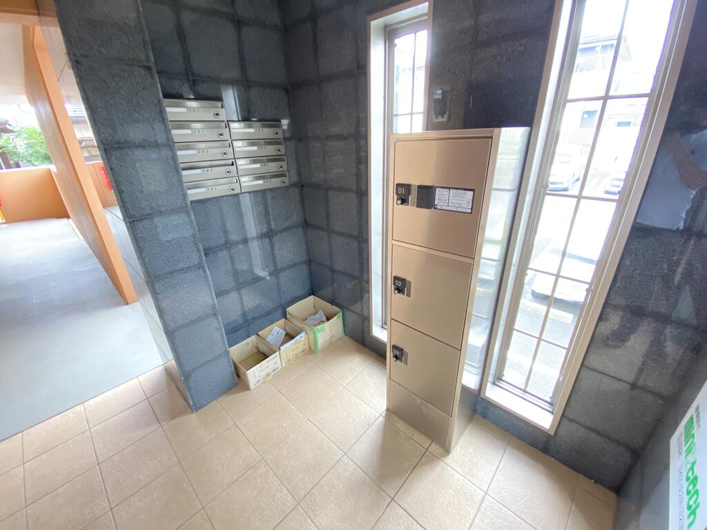 ＪＲ中央線 日野駅 徒歩9分 3階建 築17年の外観写真