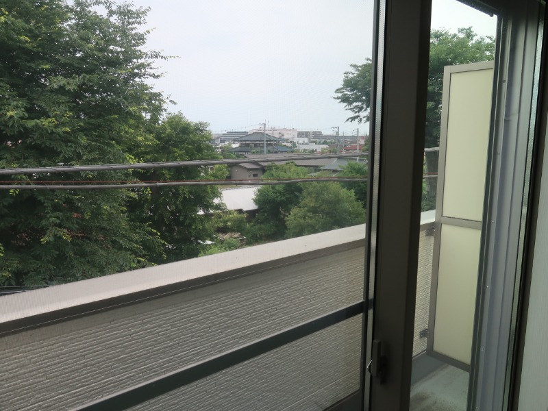 バルコニー　※別部屋写真参照