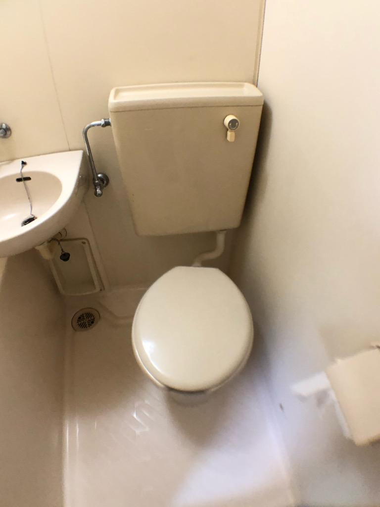 トイレ　浴室内にトイレがあります♪