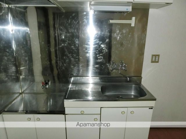 ＪＲ中央線 三鷹駅 徒歩11分 2階建 築38年のキッチン写真