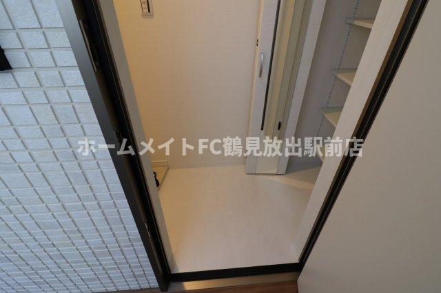Steady稲田本町の玄関写真