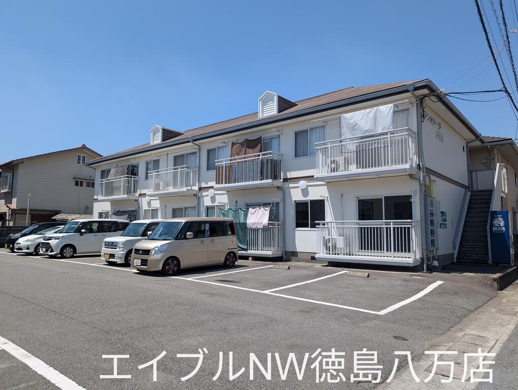サンステージ上助任の外観写真