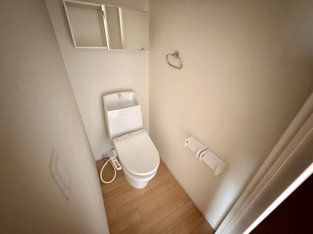 トイレ　トイレ
