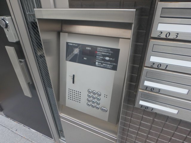 セキュリティ　オートロック完備