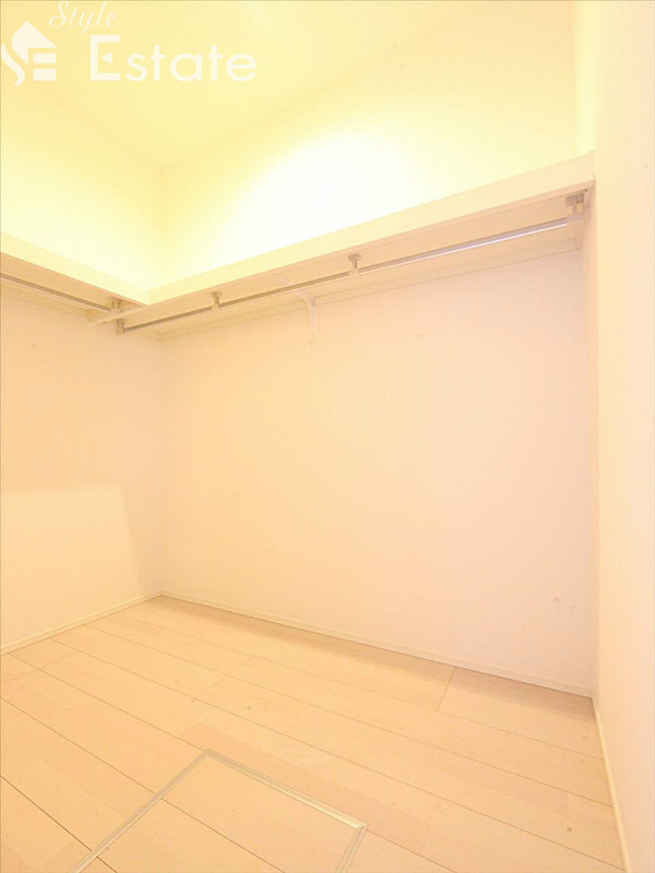 収納　ウォークインクローゼット