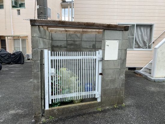 国分ハイツA棟の外観写真