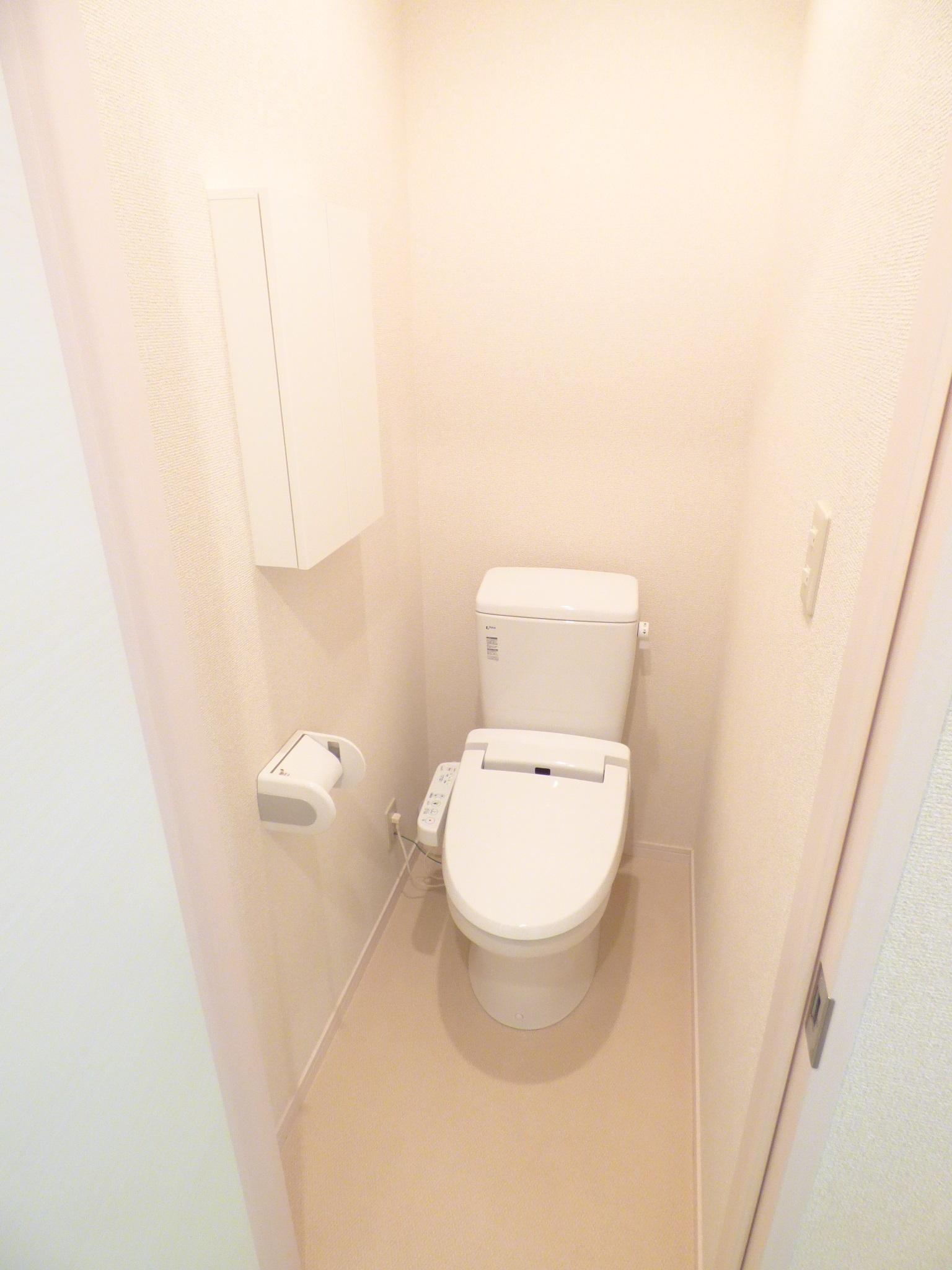 トイレ　トイレ※退去前のため、以前の写真を使用しています。