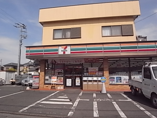 コンビニ　セブンイレブン茅ケ崎ラチエン通り店（コンビニ）まで446m